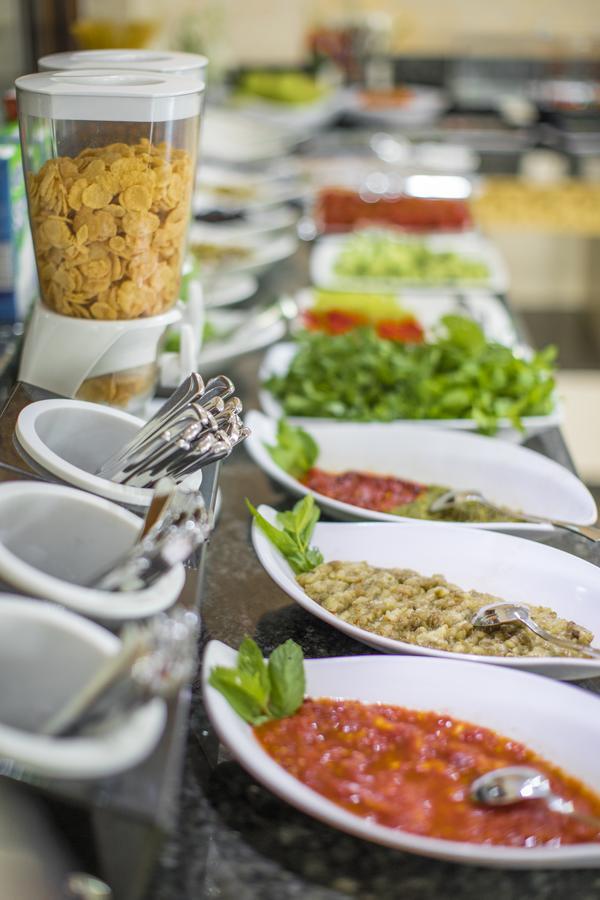 Hostapark Hotel Μερσίνη Εξωτερικό φωτογραφία