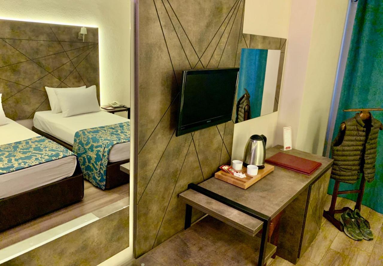 Hostapark Hotel Μερσίνη Εξωτερικό φωτογραφία